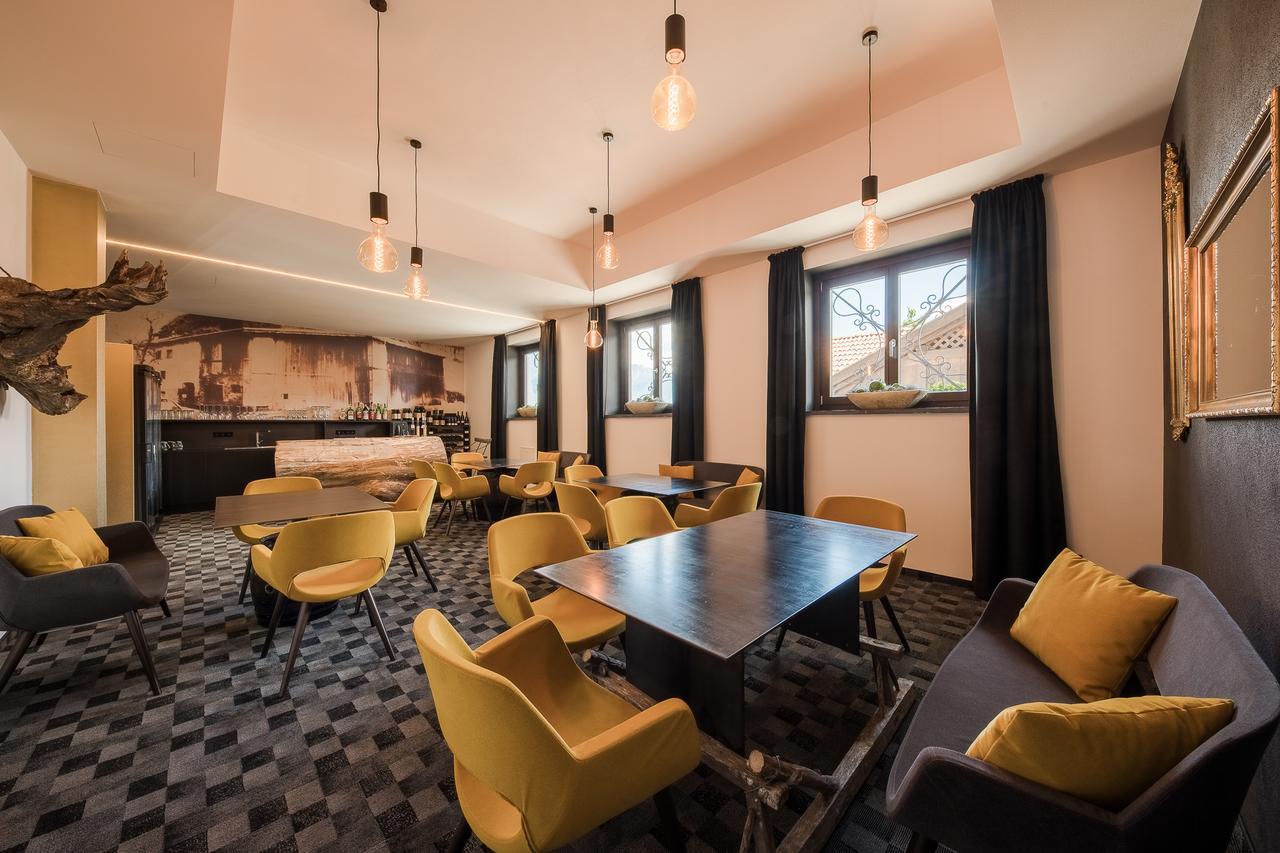 Garni Hotel Katzenthalerhof Лана Экстерьер фото